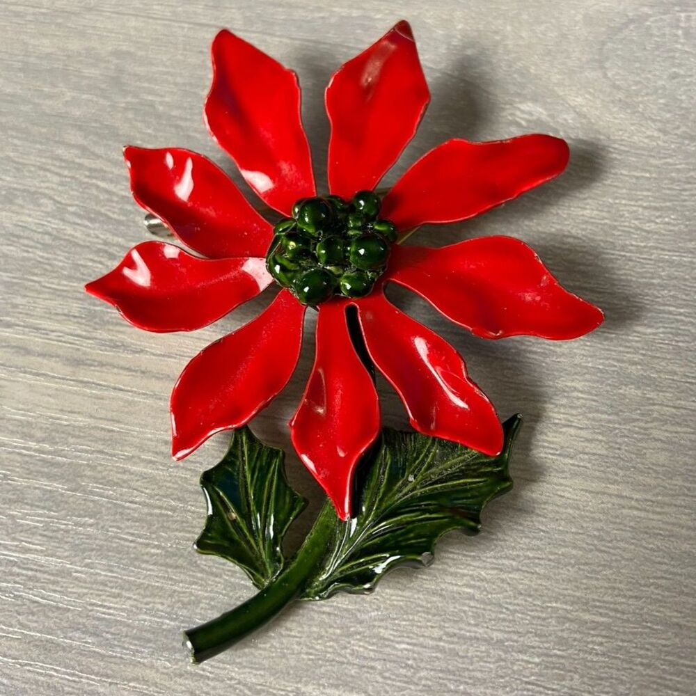 Vintage poinsettia brooch